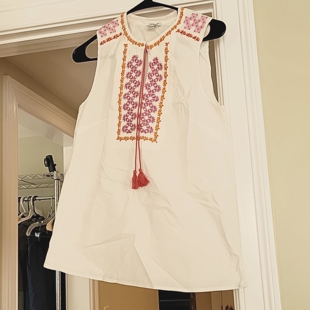 NWT J.Crew Embroidered Boho Tank Top Size 2 White Tassel Blouse